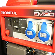 Pannello EM30 HONDA, doppia presa per la corrente elettrica, presa a 10volt e controlli elettronici.